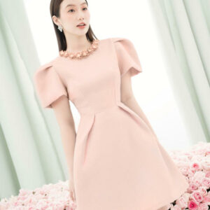 RẬP - Đầm Hồng Cổ Tròn Đính Hoa Tay Xếp Ly Tùng Xòe - PRETTY 04