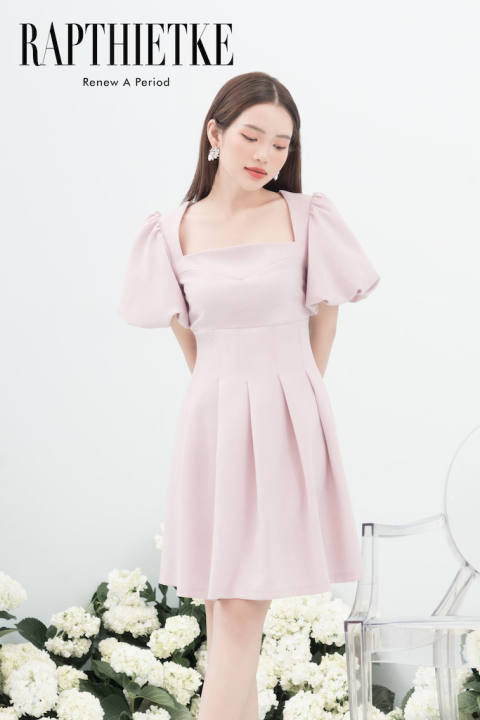 RẬP – Đầm Hồng Tay Phồng cổ Vuông Tùng Xếp Ly – BLUE 02 HỒNG
