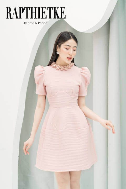RẬP – Đầm Hồng Tay Xếp Viền Cổ Đính Hoa – PRINCESS 07