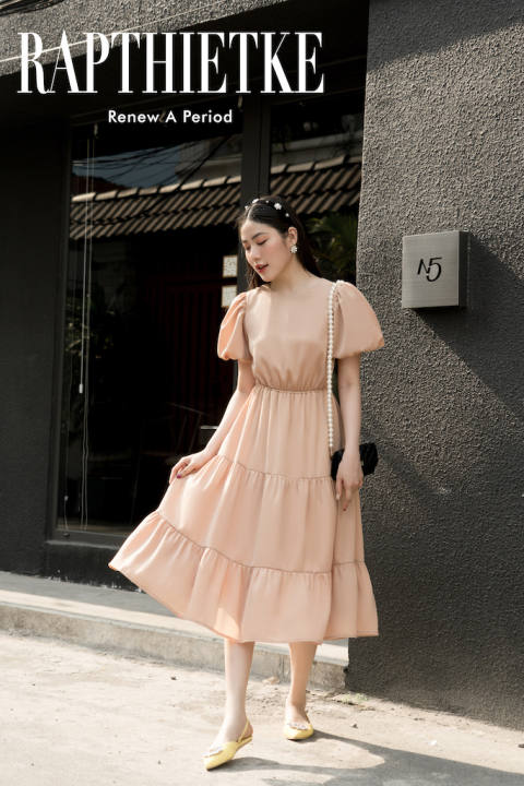 RẬP – Đầm Kem Cổ Tròn Tay Ngắn Tùng Ba Tầng – GRACE 02 KEM – FREESIZE