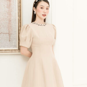 RẬP - Đầm Nâu Tay Nhún Cổ Tròn Thêu Thân Xòe - BEIGE 01