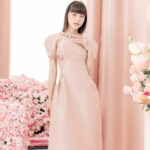 RẬP – Đầm Tay Ngắn Cổ Tròn Đính Hoa – ANNI 03