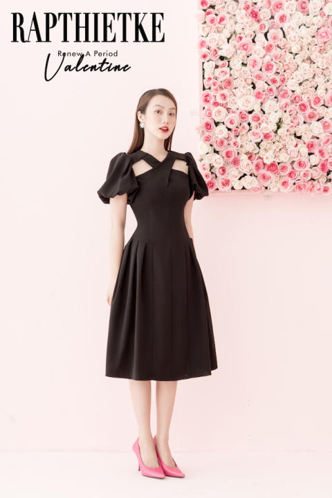 RẬP – Đầm Tay Phồng Cổ Chéo Thân Xếp Ly Hông – LOVER 06 ĐEN