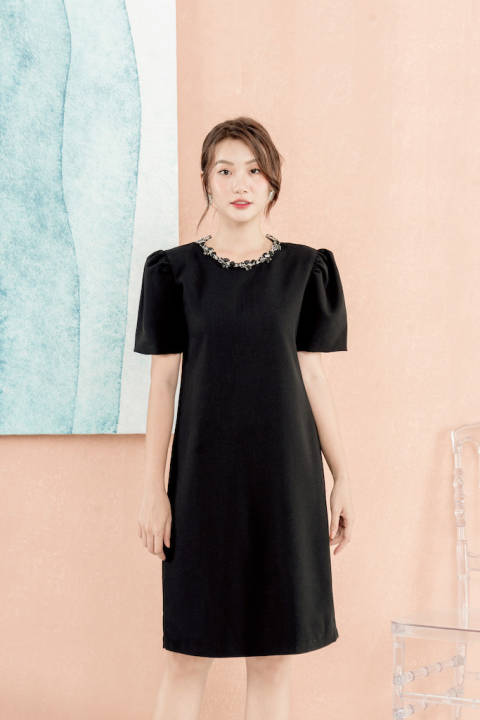 RẬP – Đầm Tay Phồng Đính Đá Trên Cổ – TITI 04 ĐEN