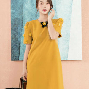RẬP - Đầm Vàng Tay Phồng Nơ Cổ Có Đính Hoa - TWINS 04 VÀNG