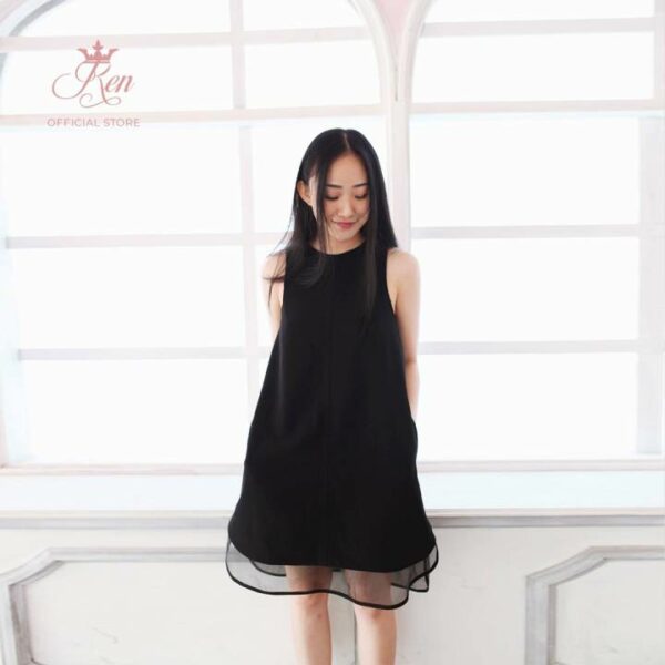 REN - Đầm Vạt Bầu Phủ Lưới