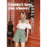 SÒ VINTAGE – FELIX Áo croptop viền chỉ nổi cúp ngực tay phồng