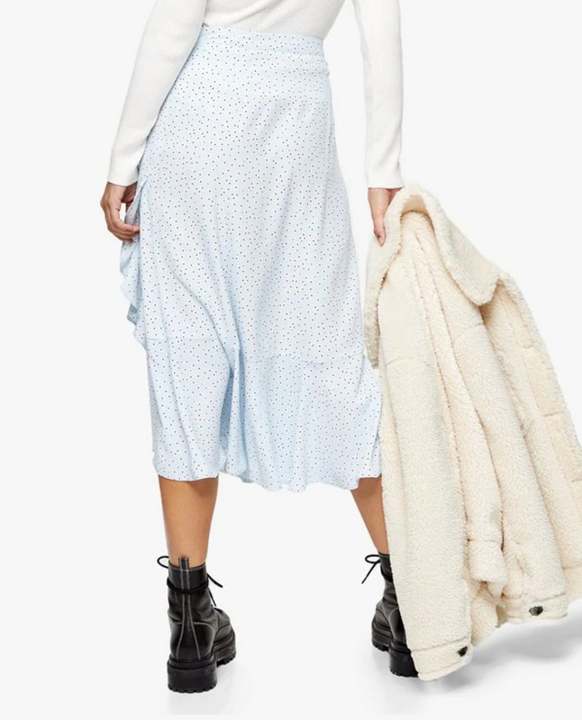 TOPSHOP – Chân váy midi PETITE Pale Blue Ditsy Floral Wrap 26K15SBLE-110