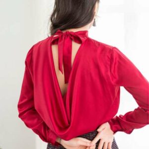 Áo clothesrack cổ đổ cột dây sau
