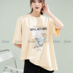 Áo Cotton be da form rộng in Vacation Toson AP111E52