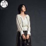 Áo kiểu dáng peplum gài nút vải ren phối sọc ren đen dài tay bo chun tay và eo_Nguyen.atelier