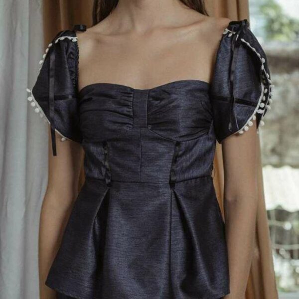 Áo kiểu tay cánh hồng cổ ngang dáng peplum -Nguyen.atelier