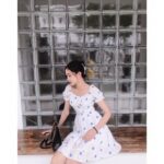 Đầm hoa cúc xanh