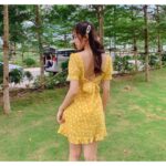 Đầm lưng trần cột nơ