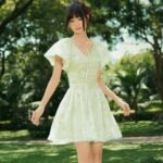 GISELLE DRESS in GREEN – Váy hoa cổ chữ V tay phồng dáng xoè