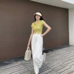 Set bộ nữ thiết kế đẹp Rossy Fashion, set áo croptop kèm quần dập li trắng – SR185