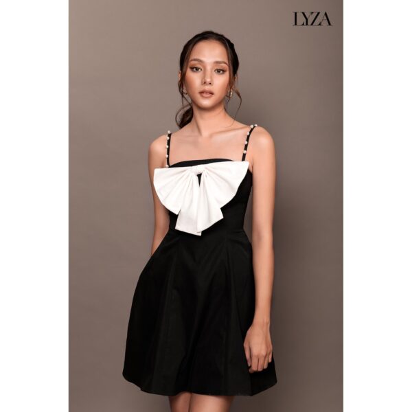 [Mã BMLTM35 giảm đến 35K đơn 99K] LYZA - Đầm Nơ Đen Đính Ngọc