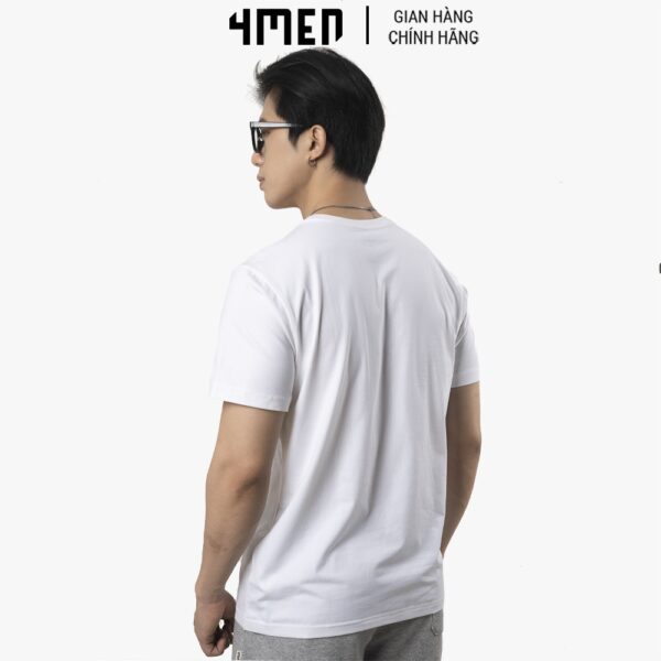 Áo thun nam đẹp 4MEN AT051 trơn basic cổ tròn ngắn tay, form suông, vải cotton co giãn, thoáng mát - Hình ảnh 4