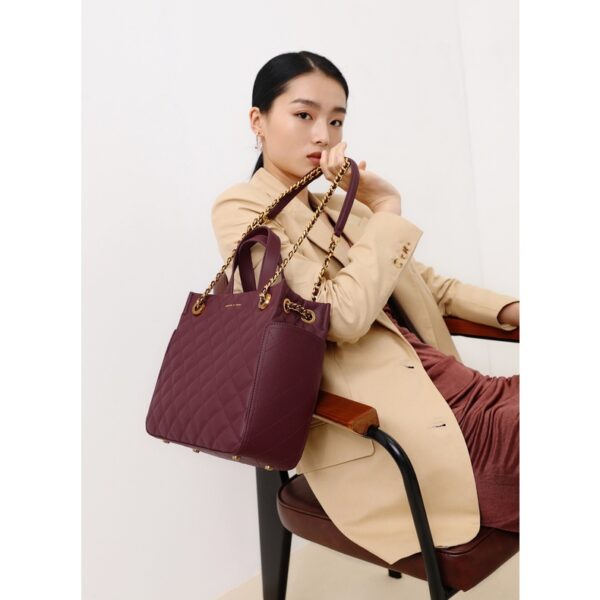 Charles and KEITH CK2-307813941 Túi Xách Đính Kim Cương Lớn Cho Nữ - Hình ảnh 2