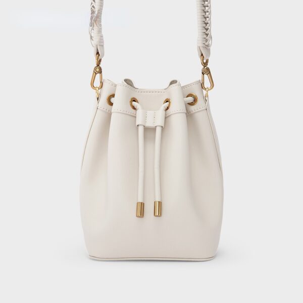 Charles & KEITH CK2-10840452- 1 Túi bucket Một Bên Vai Dệt h & - Cầm Tay Cho Nữ - Ảnh 5