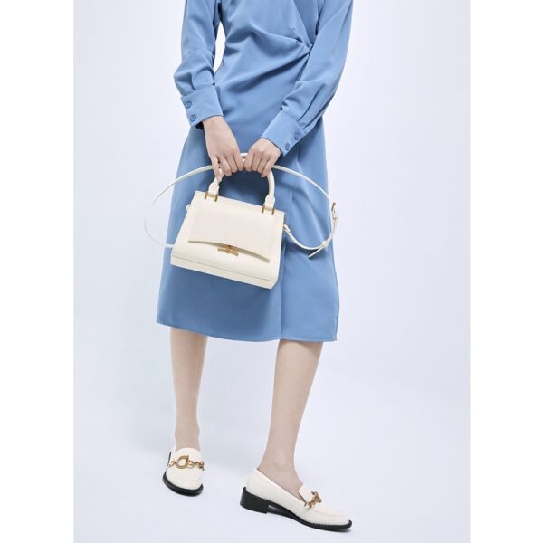 Charles & KEITH CK2-30671328 Túi Xách Kim Loại Trang Trí Cổ Điển Cho Nữ - Hình ảnh 9