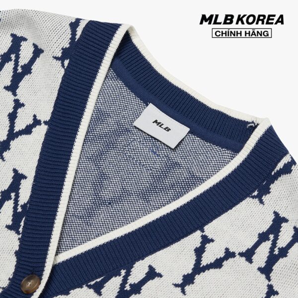 MLB - Áo khoác cardigan phom suông cổ V Monogram 3AKCM0121-50CRS - Hình ảnh 4