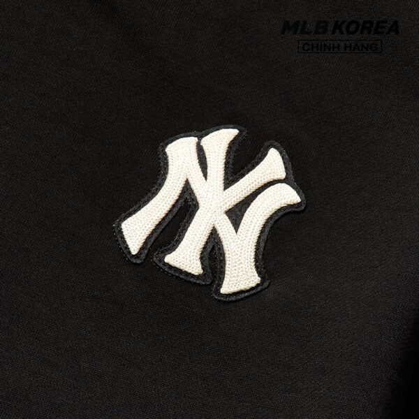 MLB - Áo sweatshirt cổ tròn dài tay Monogram Back Big Logo 3AMTM0114-50BKS - Hình ảnh 5