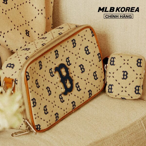 MLB - Túi đeo chéo unisex chữ nhật Diamond Monogram Jacquard 3ACRM013N-43SAL - Hình ảnh 8