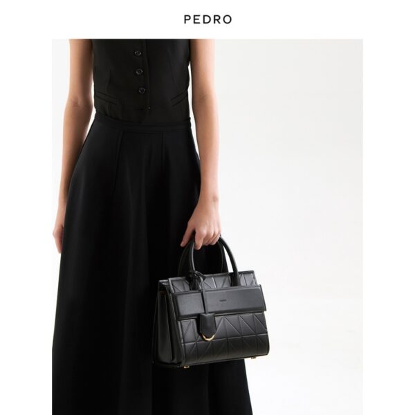 PEDRO Tote Bag Mùa xuân Túi xách nữ mới Đơn giản Zipper Travel Shoulder Bag PW2-46390014-1 - Hình ảnh 3
